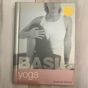 Basic Yoga by Susannah Marriott
